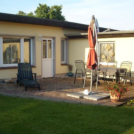 Haus-J-Bull-Das-Sonneneck-Ferienwohnung-An-Der-Schoenen-Ostsee-In-Boergerende-Rethwisch Exterior foto