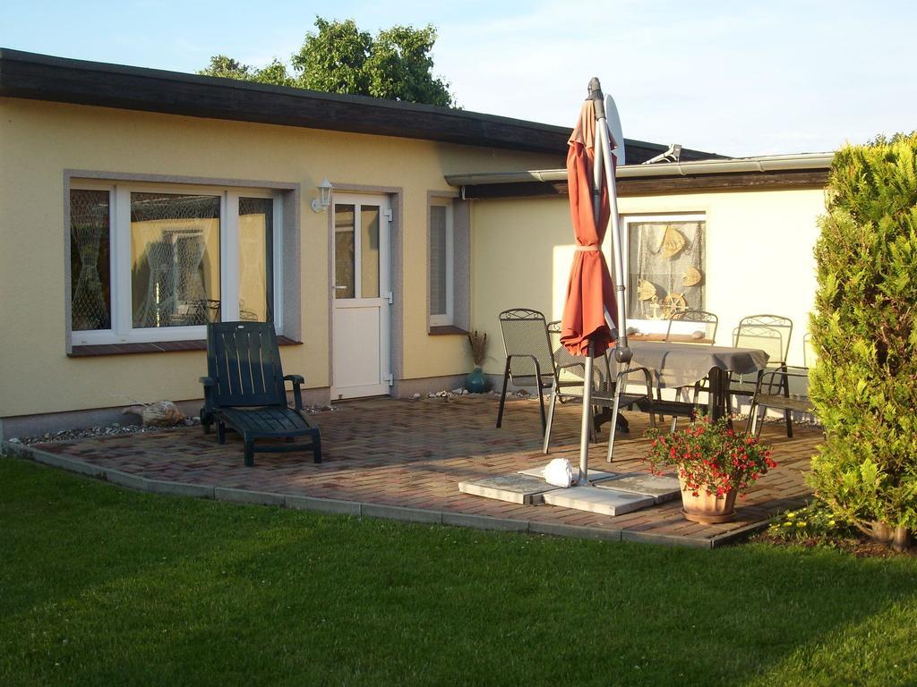 Haus-J-Bull-Das-Sonneneck-Ferienwohnung-An-Der-Schoenen-Ostsee-In-Boergerende-Rethwisch Exterior foto